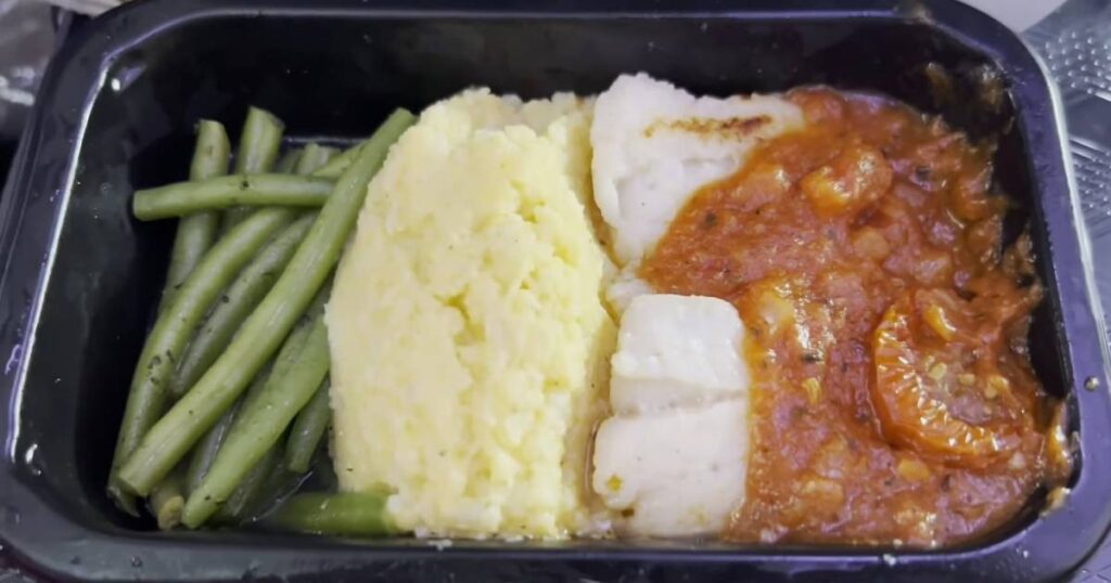 ‘Bland, stodgy fish’: SIA passenger criticises food on flight from Heathrow to Singapore