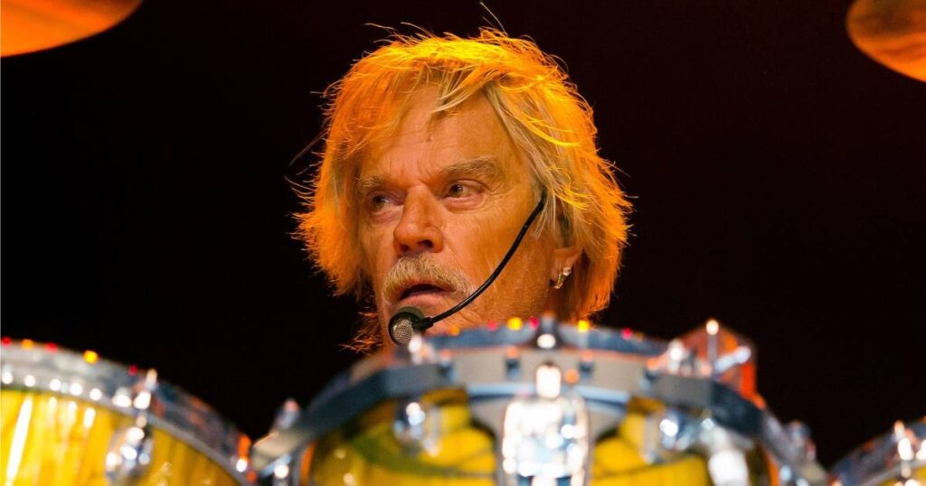 Frank Beard, drummer of boogie-rock trio ZZ Top, dies at 77, Entertainment News
