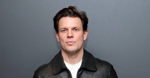 25 Things You Don’t Know About Jake Lacy: ‘White Lotus’ Fan Reactions, Diane Keaton Email and More