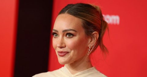 Hilary Duff Wore the Ultra-Sleek, Cool-Girl Sneakers That Are *Officially* Dominating 2026
