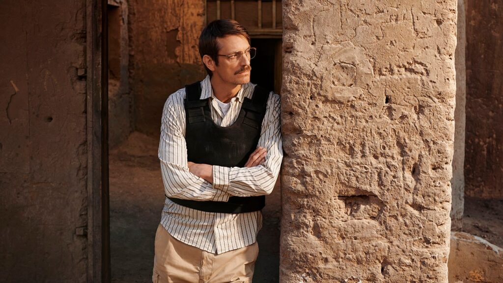 ‘High Value Target: The Hunt for Saddam’ Review: Joel Kinnaman Plays the CIA Analyst Who Interrogated Saddam Hussein in TNT’s Clumsy Miniseries