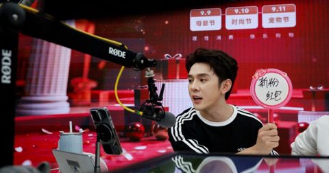 China’s ‘Lipstick King’ confronts slower growth, AI disruption in livestream shopping, Lifestyle News