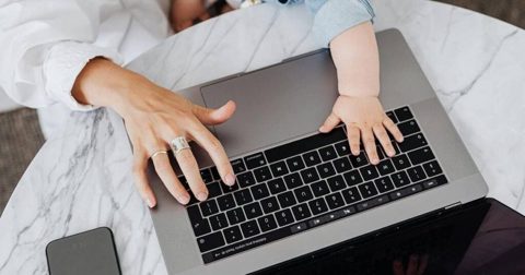 Working freelance while being a mum: The worst of both worlds?