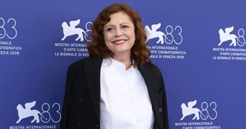Susan Sarandon Proved This Fancy-Casual, Wear-Everywhere Pants Style Looks Great on Women Over 60