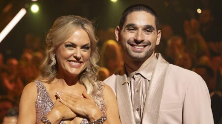 Elaine Hendrix Opens Up About ‘DWTS’ Injury, Expert Advice She’s Received as She Tries to Make the Finale: “Pain Is Temporary”