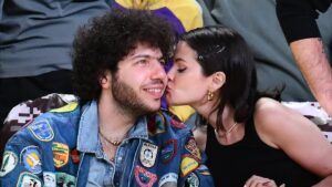Selena Gomez and Benny Blanco share sweet kiss as they lead the stars watching the Lakers take on the Pelicans