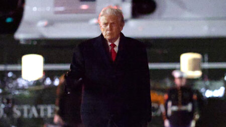 Trump Plays Warner Bros. Kingmaker as Netflix and Paramount Court Him