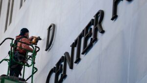 Trump-Hosted Kennedy Center Honors Ratings Drop to All-Time Low