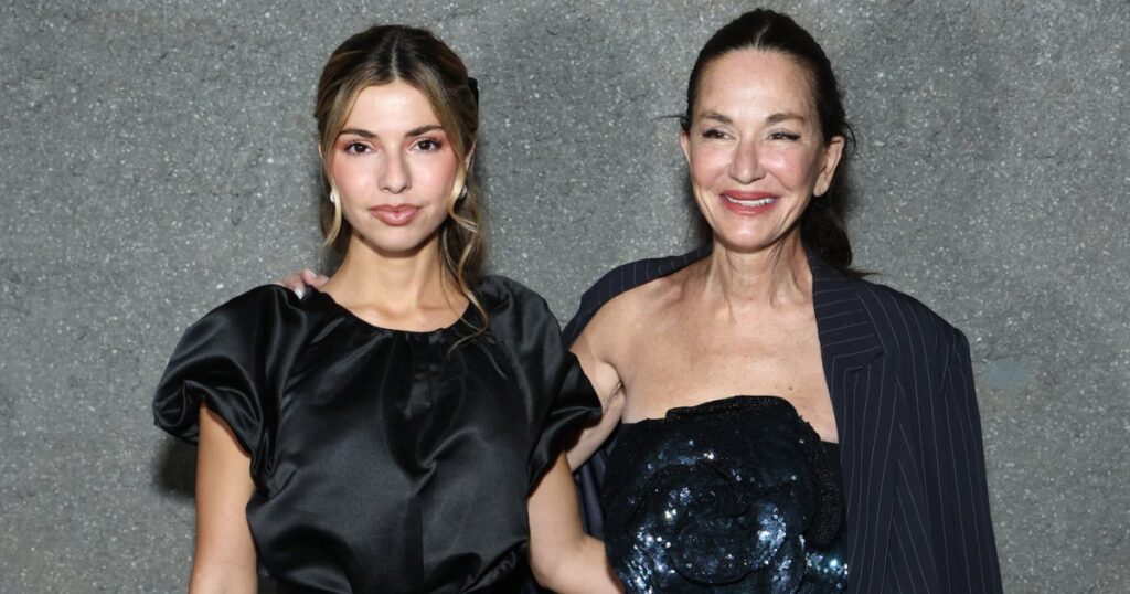 ‘Bachelor’ Alum Kit Keenan Says She Bought NYC Apartment ‘All by Myself’ Without Mom Cynthia Rowley’s Help