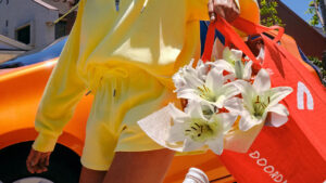 This DoorDash Holiday Deal Is the Answer to Last-Minute Gifting Woes