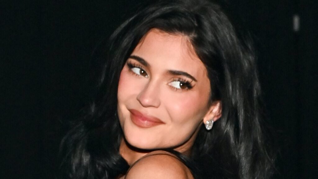 Kylie Jenner shimmers in show-stopping gown to cheer on Timothee Chalamet at Palm Springs Film Festival