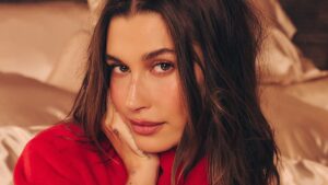 Hailey Bieber flashes her toned tummy for Victoria’s Secret proving she is not pregnant with 2nd baby… as rumors swirl she wants to add to her family