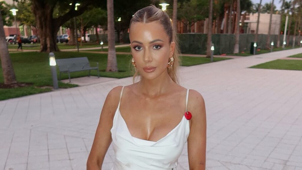 Olivia Attwood drops telling hint in her emotional statement that her split from husband Bradley Dack is not recent