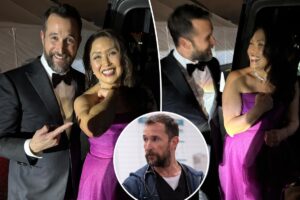 TV doc Noah Wylie bandages up ‘KPop Demon Hunters’ producer