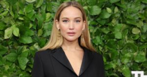 Jennifer Lawrence’s Cool-Girl Wool Clogs Are Over $150 — So We Found the Style for $38