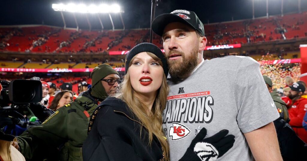 Travis Kelce’s Teammate Comforted Taylor Swift After 2024 Chiefs Super Bowl Parade Shooting