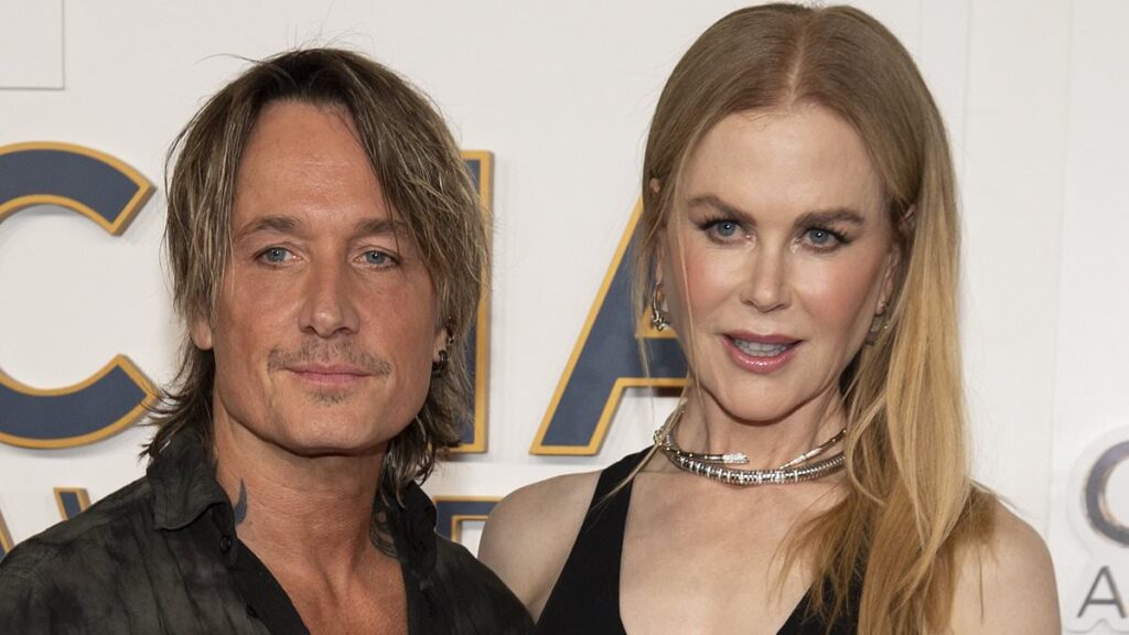 Nicole Kidman poses in bed ahead of first Valentine’s Day without Keith Urban amid shock divorce