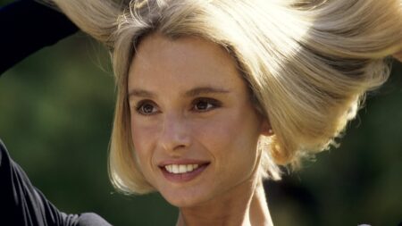 Bond beauty Maryam d’Abo rules out cosmetic surgery and says she’s content to age gracefully as she returns to the London stage