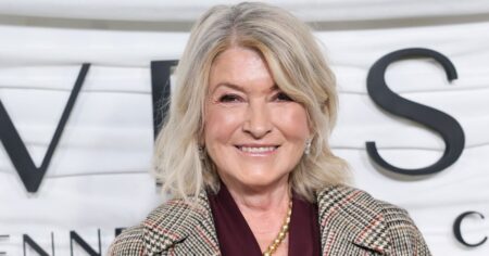 Martha Stewart Used a $24 Gel Eyeliner for her Soft Smokey Eye Look on the Red Carpet