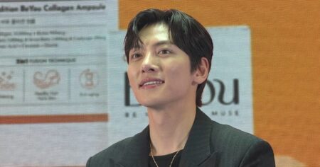 Ji Chang-wook extends time on stage for Singapore fans at Korea Travel Fair, Entertainment News
