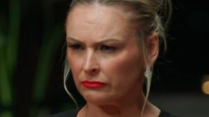 Wild new fan theory emerges why Mel Schilling quit Married At First Sight