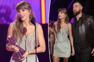 Taylor Swift shouts out fiancé Travis Kelce at iHeartRadio Music Awards