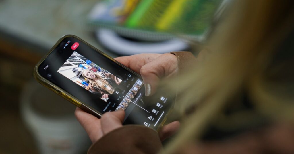 Having a conversation and creating best practices for your child’s social media use, Lifestyle News