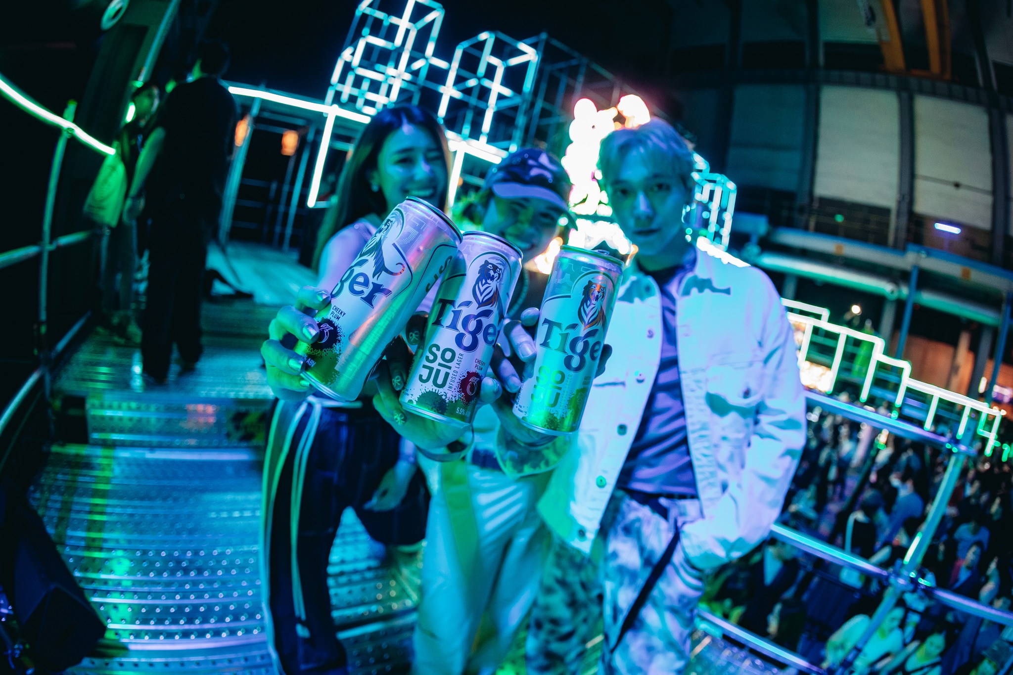 No photo description available.