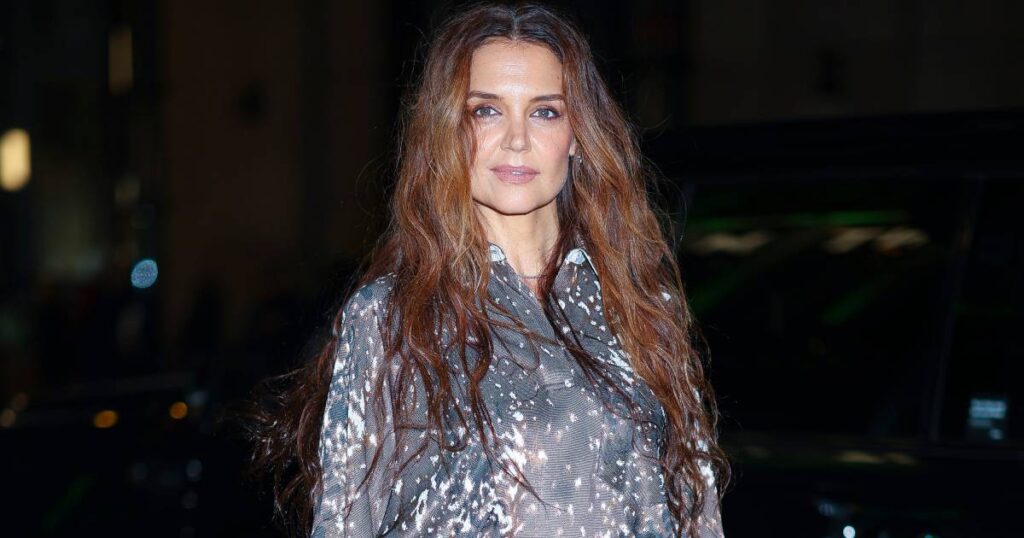 Katie Holmes Just Wore These Comfy-Chic Flats for Spring — And They’re on Amazon