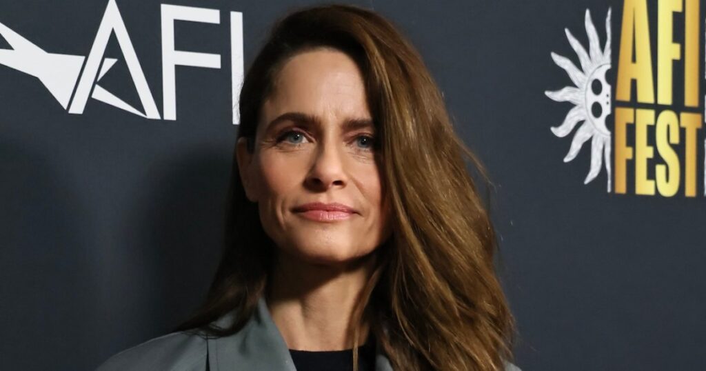 Amanda Peet Opens Up About How Her 3 Kids Reacted to Her Breast Cancer Diagnosis