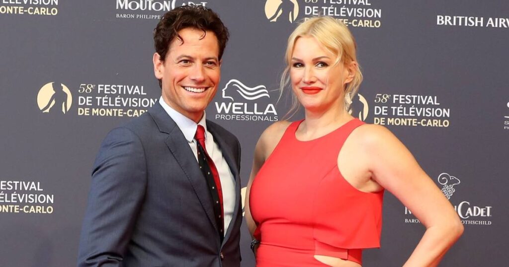 Ioan Gruffudd’s Ex Alice Evans Allegedly Urged Fan Club to Send Him Poop After Split: Report