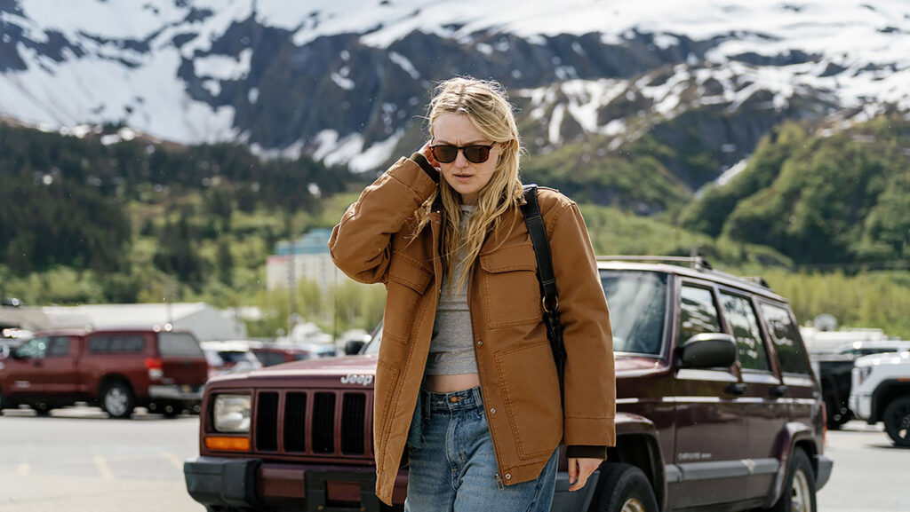 ‘The Sun Never Sets’ Review: Dakota Fanning and Jake Johnson Bring Warm Chemistry to Joe Swanberg’s Wishy-Washy Romantic Dramedy