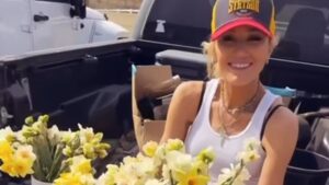 Gwen Stefani and Blake Shelton plant daffodils as A-listers celebrate Easter