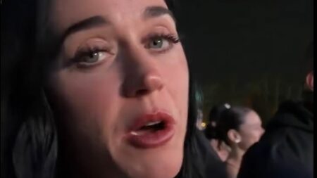 Katy Perry jokes about Justin Bieber’s YouTube trawl during his Coachella set