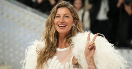 Gisele Bündchen’s Secret to Rich, Supermodel-Glossy Hair? This Shine Spray on Amazon
