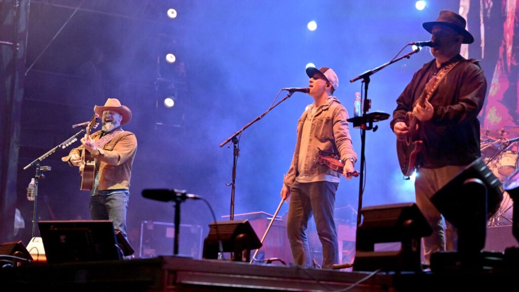 Zac Brown Band Will Headline UFC Event on D.C.’s Ellipse Ahead of White House Bout (Exclusive)