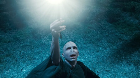 Ralph Fiennes Reveals Who Should Play Voldemort in HBO ‘Harry Potter’ Series