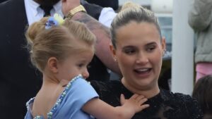 ‘It was a lot for Molly-Mae…’: How insiders fear a secret rivalry is brewing between Venezuela Fury and her MUCH more famous aunt, as ‘competition’ over fans threatened to overshadow bride’s big day