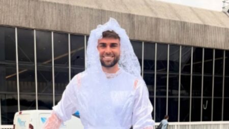 Love Island star Tom Clare is made to wear a wedding dress and veil by best pal Casey O’Gorman as he heads off on his Las Vegas stag with a kiss goodbye from fiancée Molly Smith
