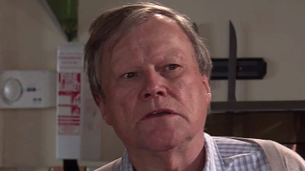Coronation Street fans are left horrified by the eye-watering price of a pie in Roy Cropper’s cafe as they declare ‘he’s officially joined the 1%’