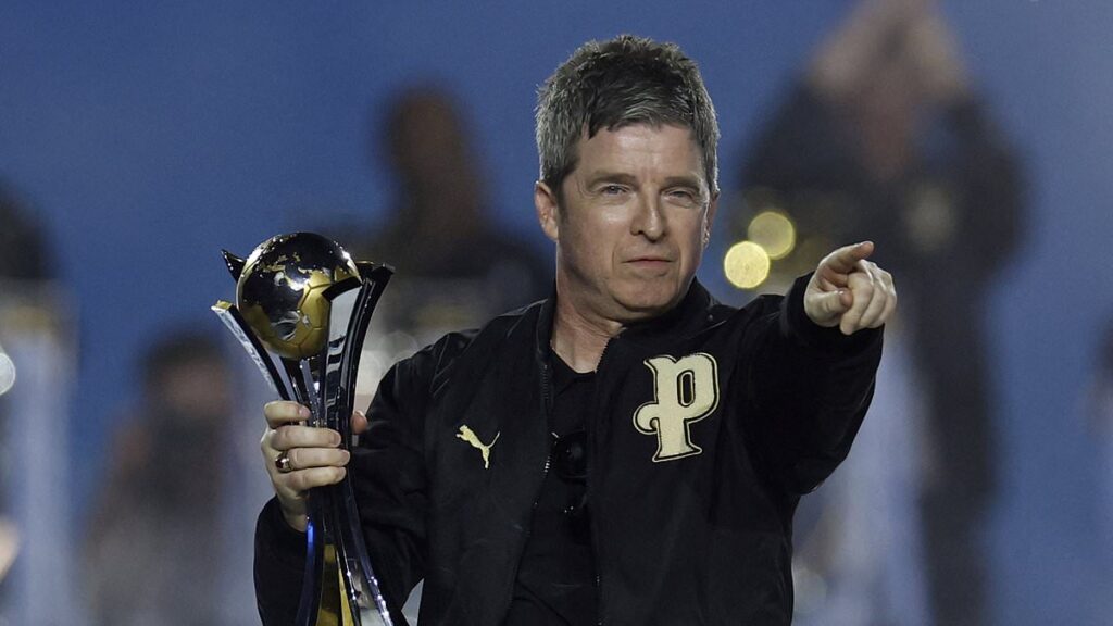 Noel Gallagher, 58, honours departing boss of his beloved Manchester City at star-studded ceremony – after stepping out for the first time with new love interest Nina Johnson, 28
