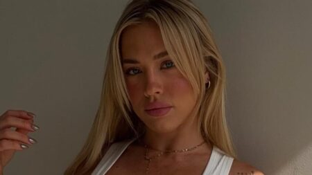 Tammy Hembrow shows off her glamorous TV makeover as she attends launch of new Nine reality show Shark!