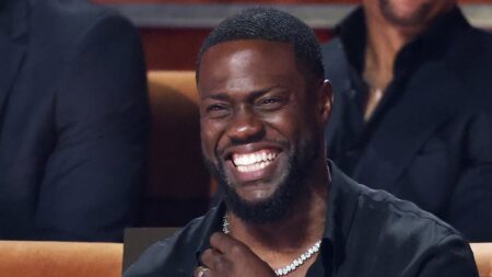 Kevin Hart DEFENDS Tony Hinchcliffe’s George Floyd roast joke after Chelsea Handler called comedian ‘racist’