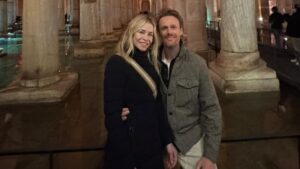 Chelsea Handler reveals split from much younger ‘cowboy’ she met at Las Vegas blackjack table