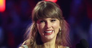 Taylor Swift Makes Rare Public Appearance With Her Parents and Brother Austin in NYC