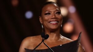 Queen Latifah on Hosting the AMAs: “Everybody Needs to Feel That Energy From Me”