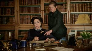 Joan Collins, Isabella Rossellini Bring Old Hollywood Class to Cannes