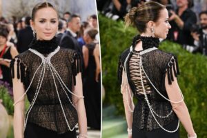Emily Blunt’s pearl-and-diamond Met Gala 2026 necklace is worth half a million dollars