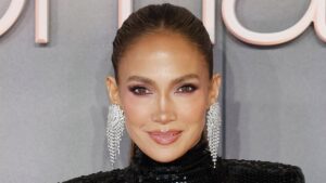 Makeup-free Jennifer Lopez sparks frenzy as fans praise her ‘flawless’ skin at age 56