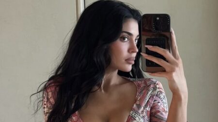 Kylie Jenner marks LA return with cleavage-baring selfies after boozy girls’ trip without Timothee Chalamet